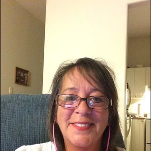 Meet your Posher, Lori